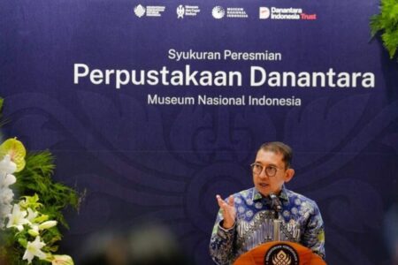 Perkuat Ruang Pembelajaran Budaya, Menbud Resmikan Perpustakaan Danantara