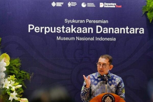 Perkuat Ruang Pembelajaran Budaya, Menbud Resmikan Perpustakaan Danantara