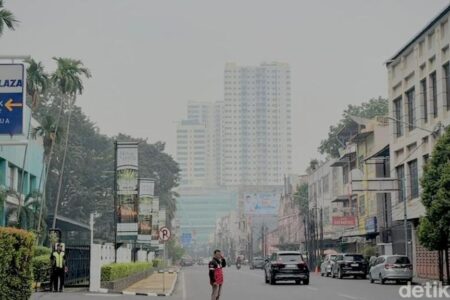 Seluruh Sekolah di Sumut Terapkan PJJ hingga 21 Oktober Imbas Asap Karhutla