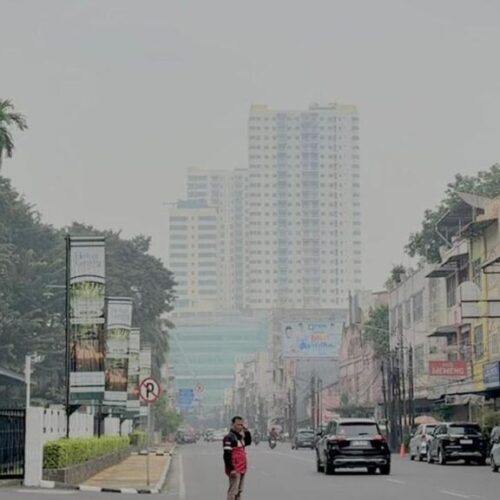 Seluruh Sekolah di Sumut Terapkan PJJ hingga 21 Oktober Imbas Asap Karhutla
